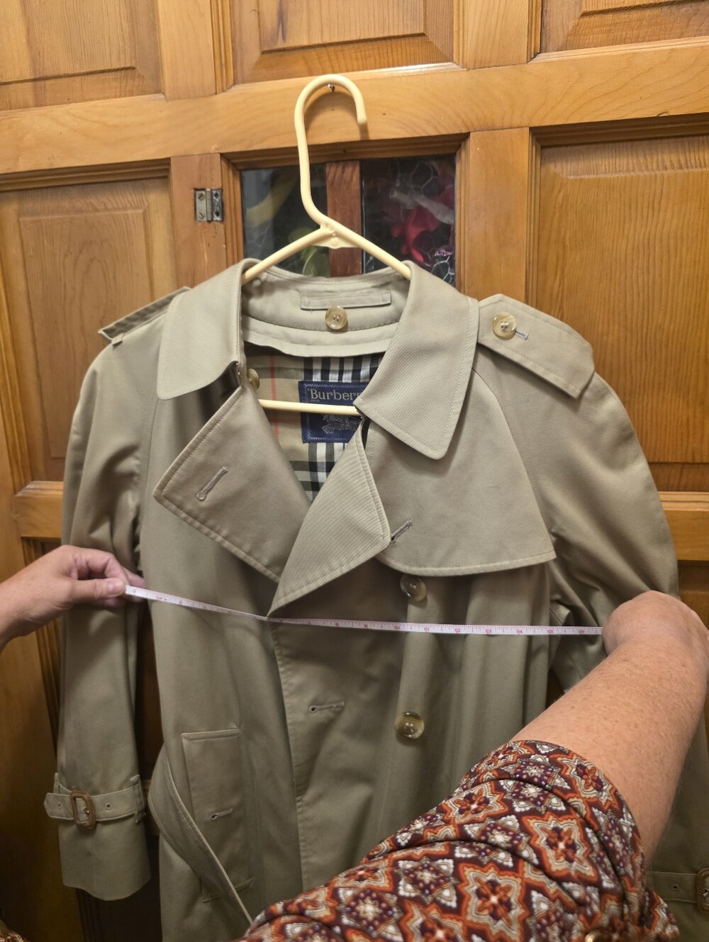 Burberry Tan Double-Breasted Classic Trench Coat - Picture 7 of 7